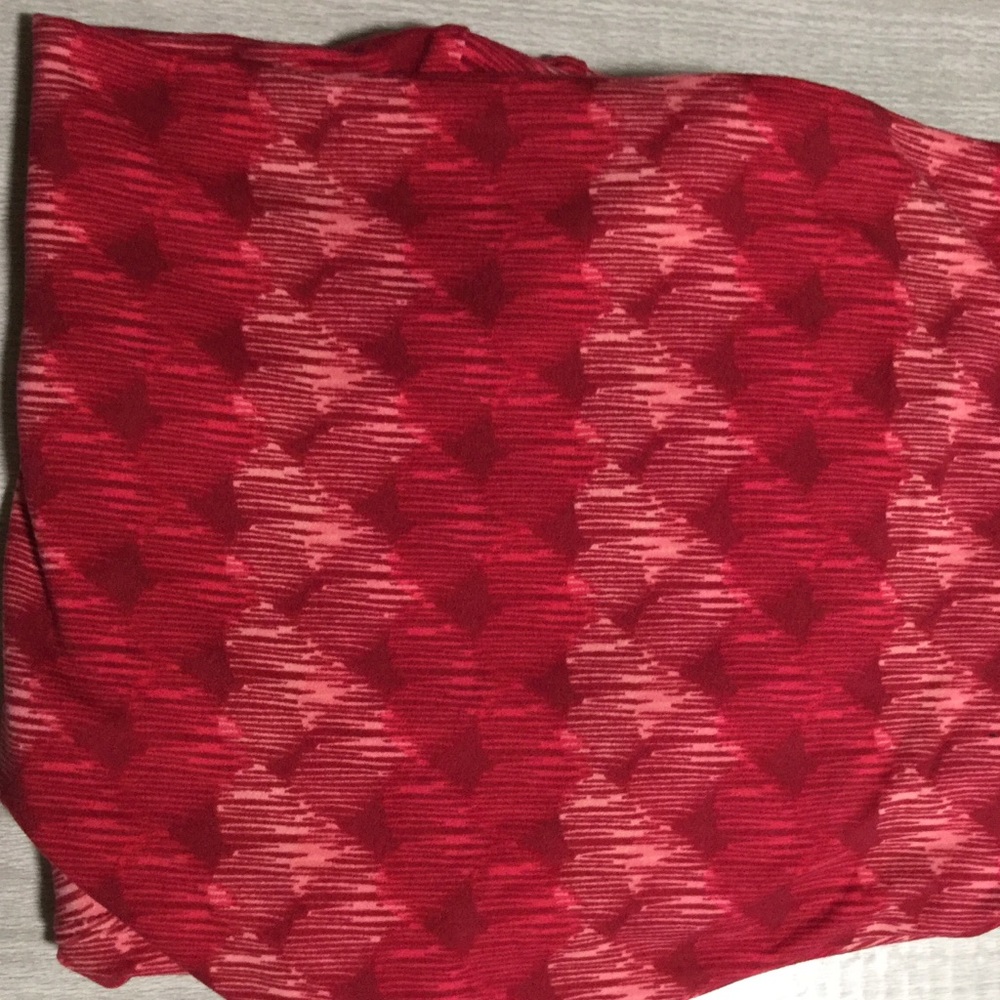 LLR VALENTINE LEGGINGS. NWT, OTC hearts